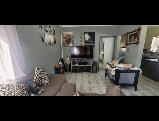 1 BEDROOM TOWNHOUSE FOR SALE IN VERWOERDPARK